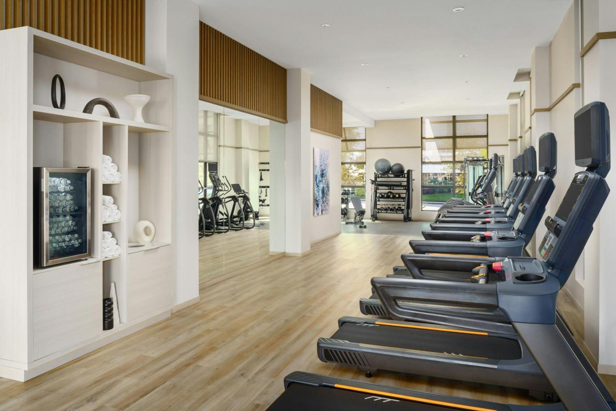 Ac Hotel By Marriott Naples 5Th Avenue Ngoại thất bức ảnh