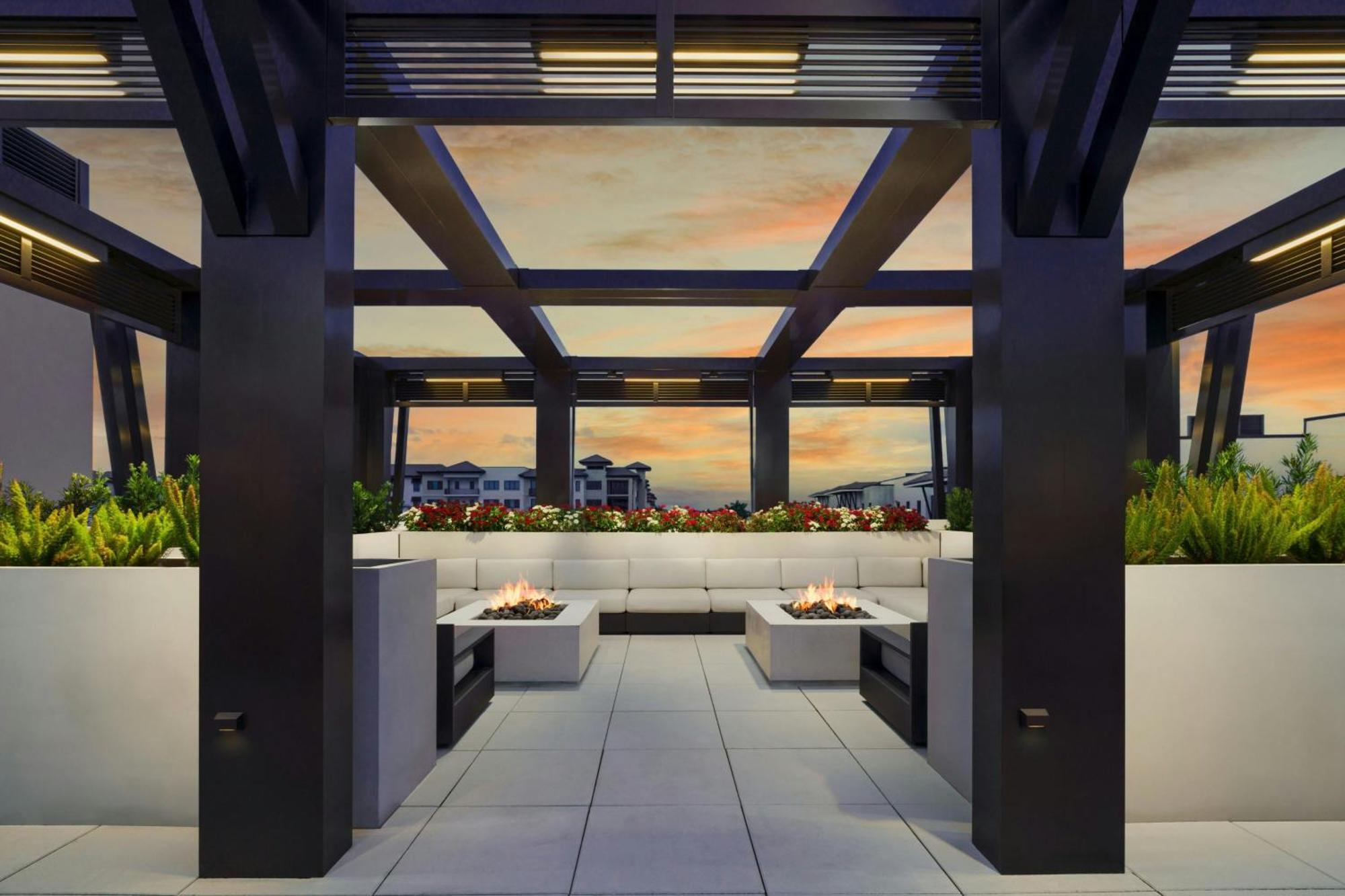 Ac Hotel By Marriott Naples 5Th Avenue Ngoại thất bức ảnh