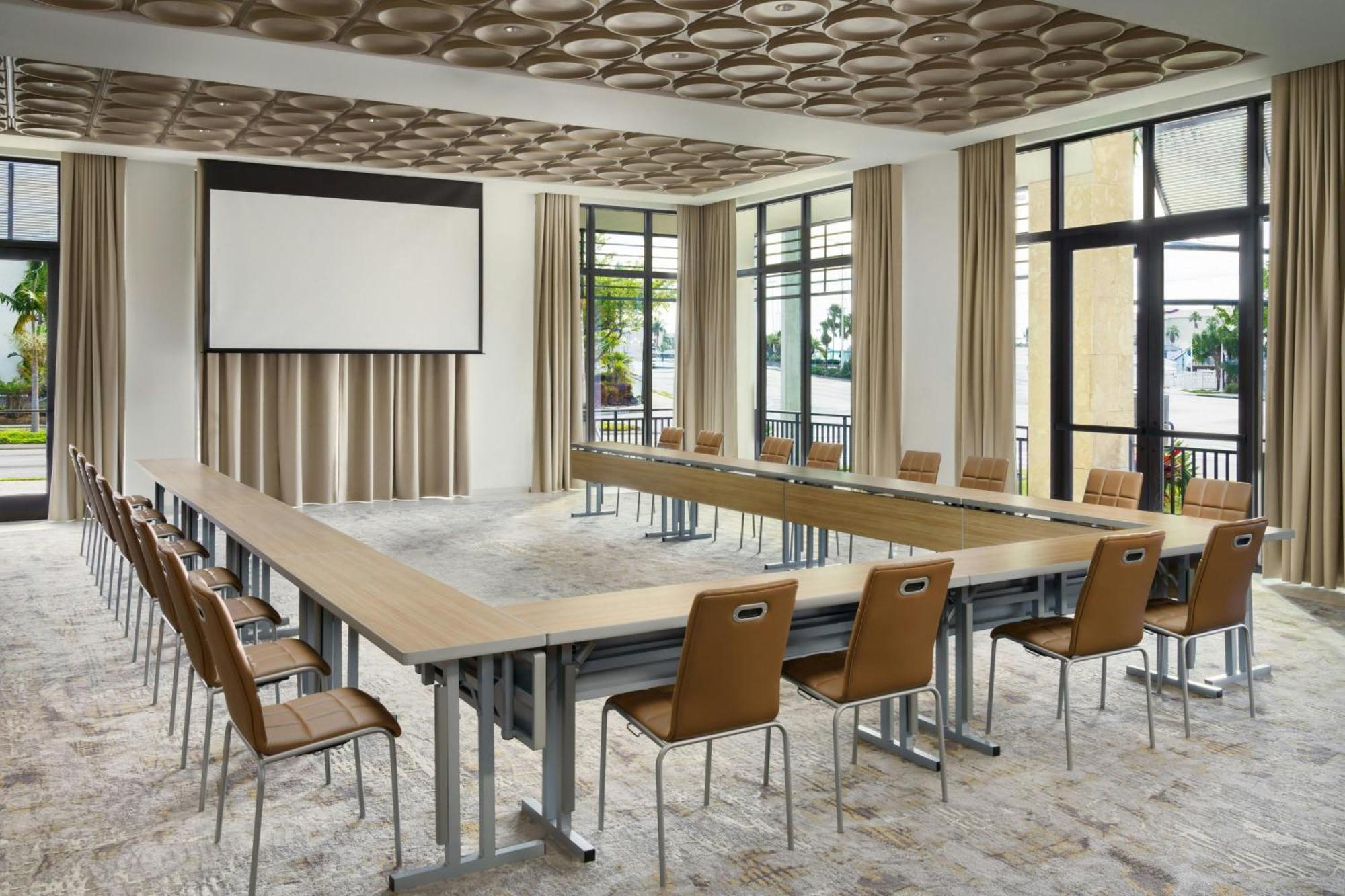 Ac Hotel By Marriott Naples 5Th Avenue Ngoại thất bức ảnh